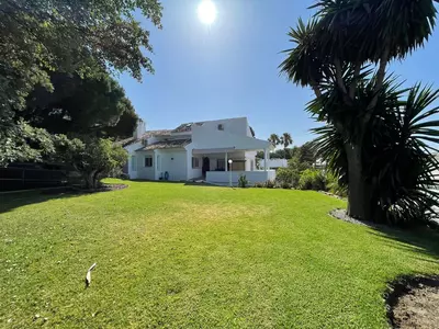 Detached Villa in Estepona