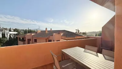 Middle Floor Apartment in Benahavís