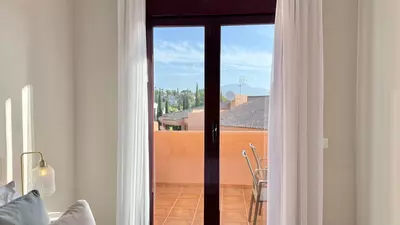 Middle Floor Apartment in Benahavís