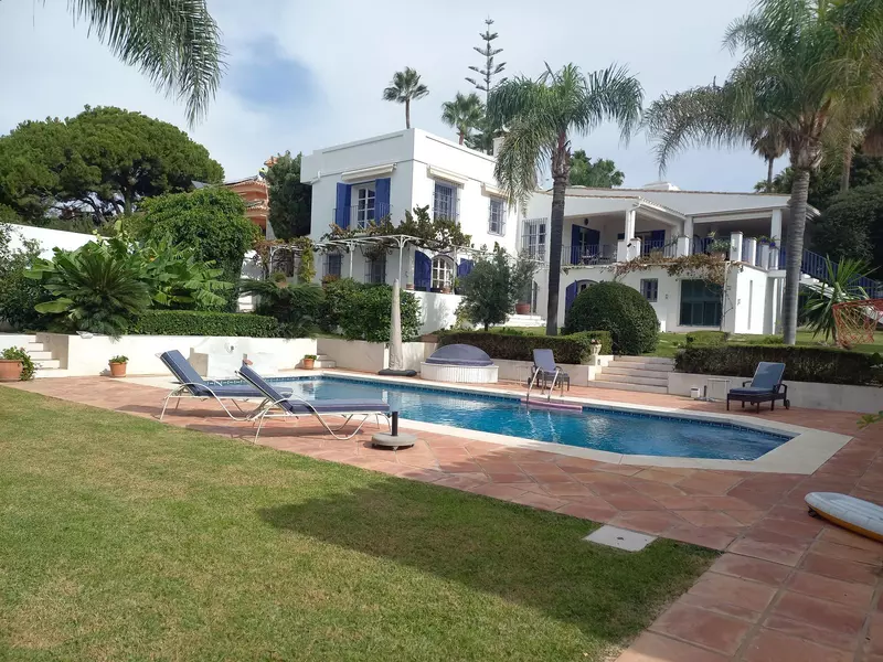 Detached Villa in Guadalmina Alta