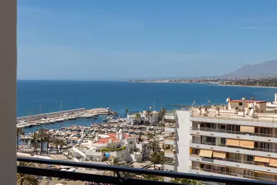 Middle Floor Apartment in Marbella