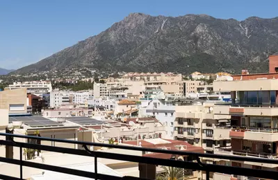 Middle Floor Apartment in Marbella