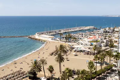 Middle Floor Apartment in Marbella