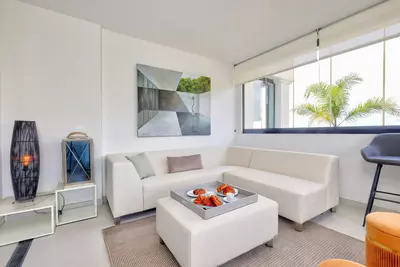 Middle Floor Apartment in Estepona
