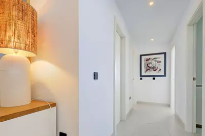 Middle Floor Apartment in Estepona
