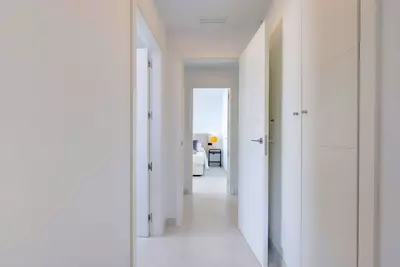 Middle Floor Apartment in Estepona