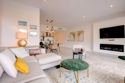 Middle Floor Apartment in Estepona