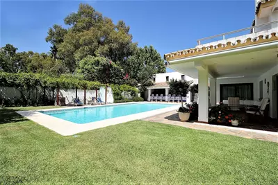Detached Villa in Costalita