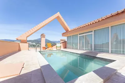 Penthouse in Nueva Andalucía