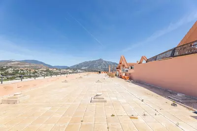 Penthouse in Nueva Andalucía