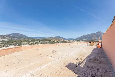 Penthouse in Nueva Andalucía