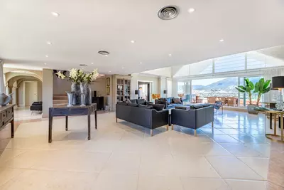 Penthouse in Nueva Andalucía