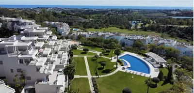 Middle Floor Apartment in Benahavís
