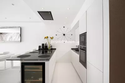 Middle Floor Apartment in Puerto Banús
