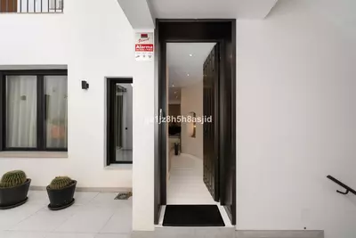 Middle Floor Apartment in Puerto Banús