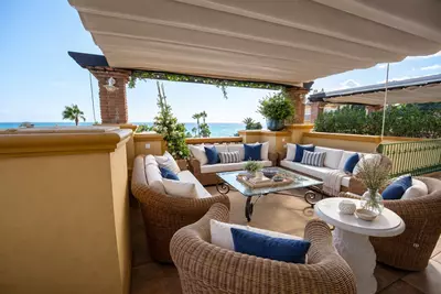 Middle Floor Apartment in Río Real