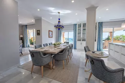 Middle Floor Apartment in Río Real
