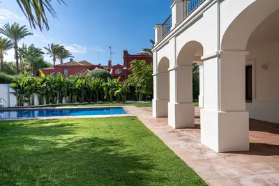 Detached Villa in Guadalmina Baja