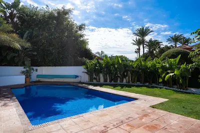 Detached Villa in Guadalmina Baja