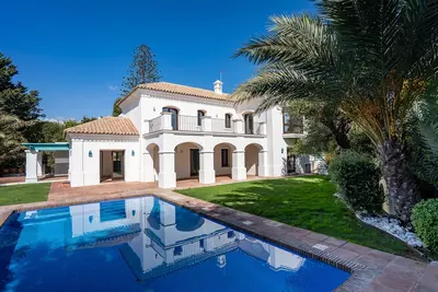 Detached Villa in Guadalmina Baja