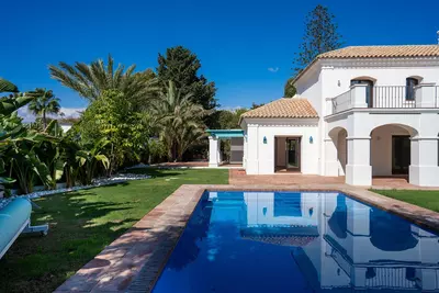 Detached Villa in Guadalmina Baja