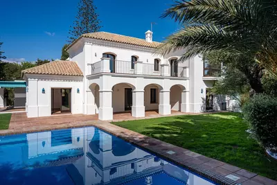 Detached Villa in Guadalmina Baja