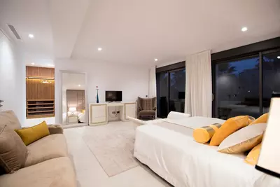 Detached Villa in Nueva Andalucía