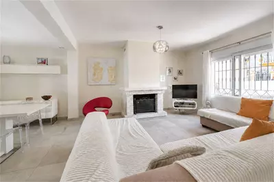 Townhouse in Casares