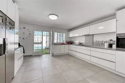 Townhouse in Casares