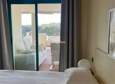 Middle Floor Apartment in Selwo