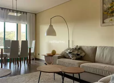 Middle Floor Apartment in Selwo