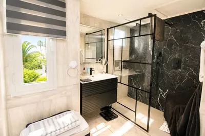 Middle Floor Apartment in Nueva Andalucía