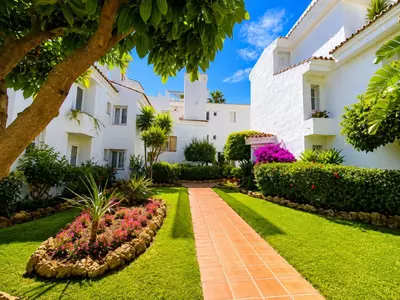 Middle Floor Apartment in Nueva Andalucía