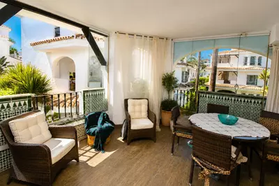 Middle Floor Apartment in Nueva Andalucía