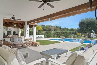 Detached Villa in Nueva Andalucía