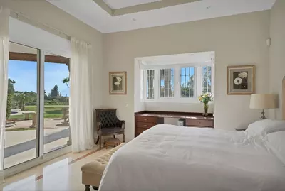 Detached Villa in Nueva Andalucía