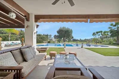 Detached Villa in Nueva Andalucía