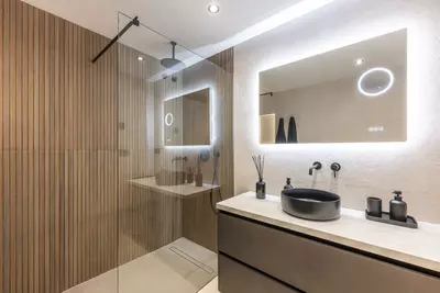 Middle Floor Apartment in Nueva Andalucía