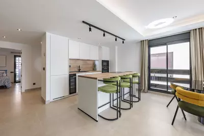 Middle Floor Apartment in Nueva Andalucía
