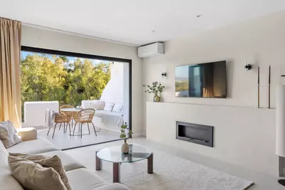 Middle Floor Apartment in Benahavís