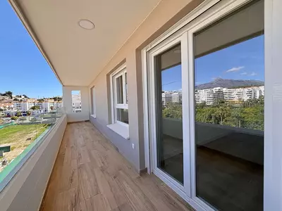 Middle Floor Apartment in Nueva Andalucía