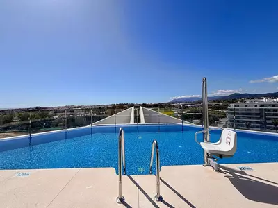 Middle Floor Apartment in Nueva Andalucía
