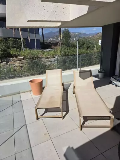 Middle Floor Apartment in Estepona