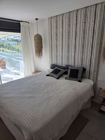 Middle Floor Apartment in Estepona