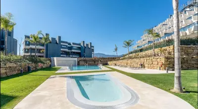 Middle Floor Apartment in Estepona