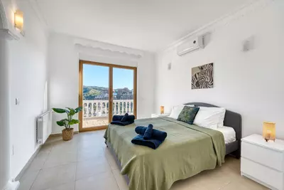 Detached Villa in Elviria