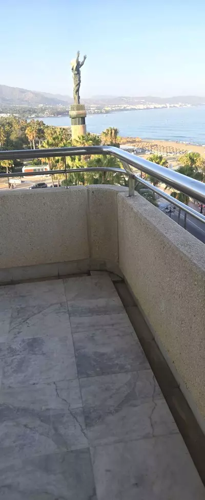 Middle Floor Apartment in Puerto Banús