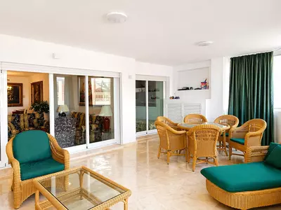 Middle Floor Apartment in Marbella