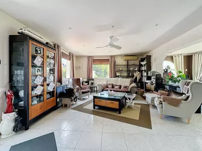 Detached Villa in Nueva Andalucía
