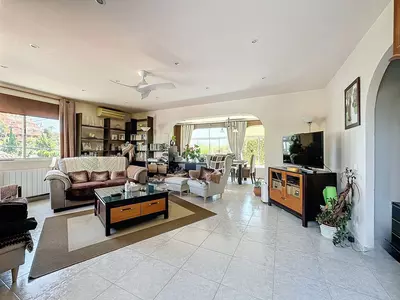 Detached Villa in Nueva Andalucía